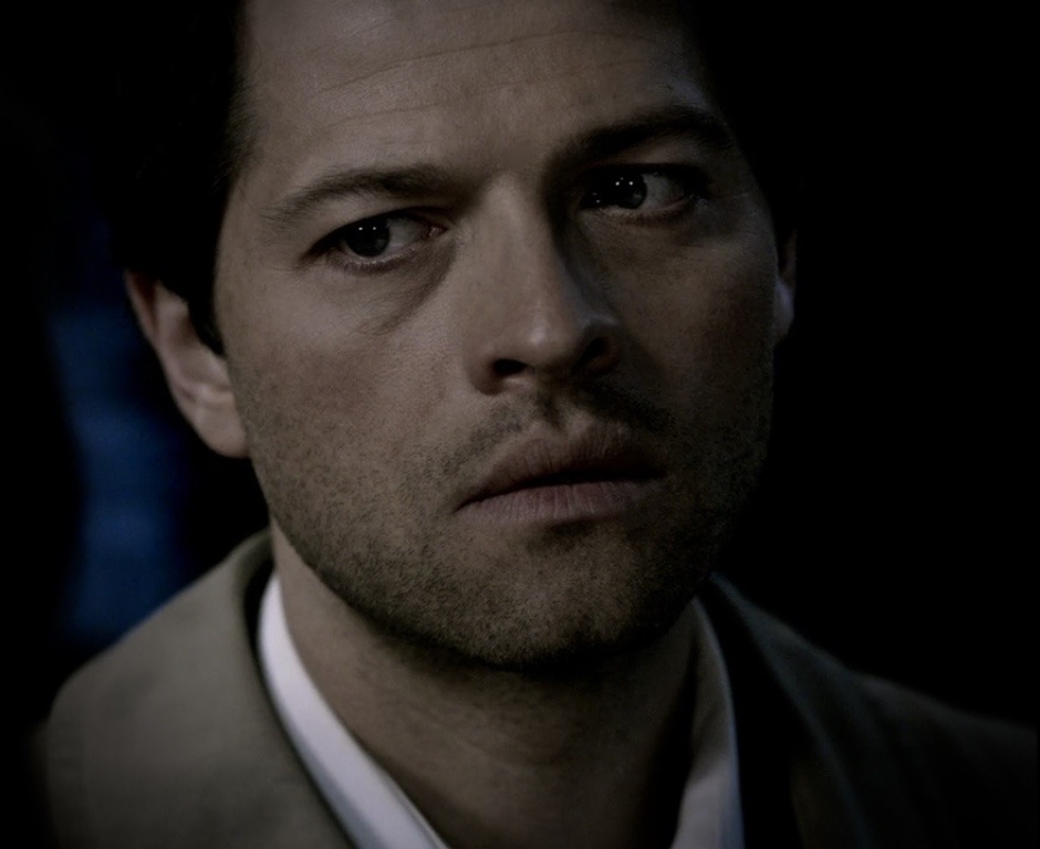 Feathered by the moonlight. — Castiel 4X16 On the Head of a Pin