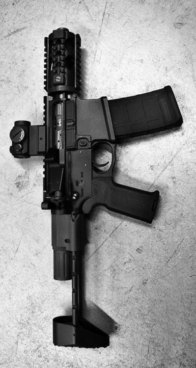 igunsandgear: Snub nose AR-15 pistol. C H O D... - Wood, Plastic, and Steel