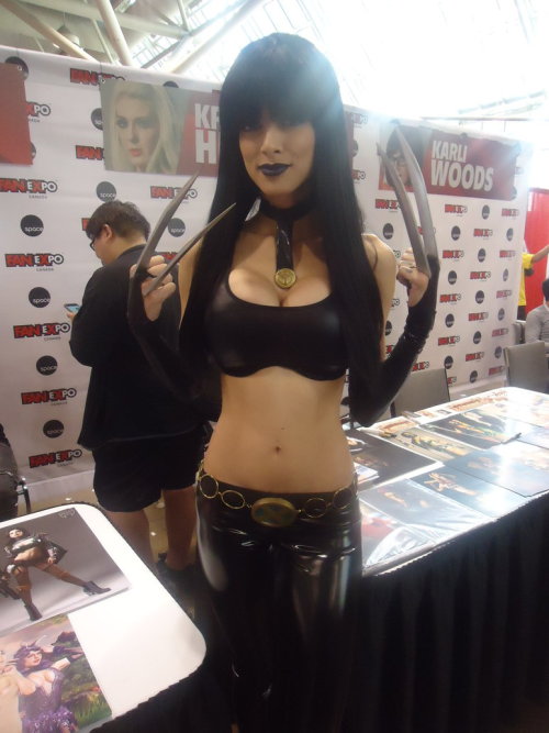 Hot Cosplay Chicks