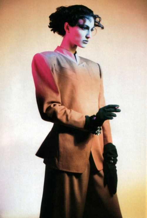 jinxproof:Anne Rohart for Claude Montana, 1986ph. Paolo Roversi