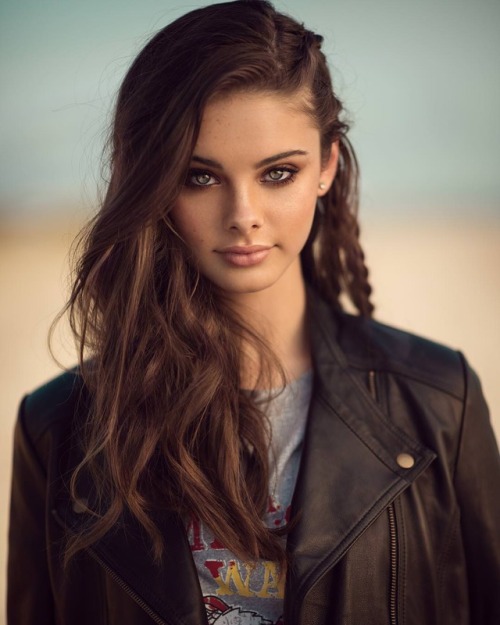 beautes-fatales:Meika Woollard