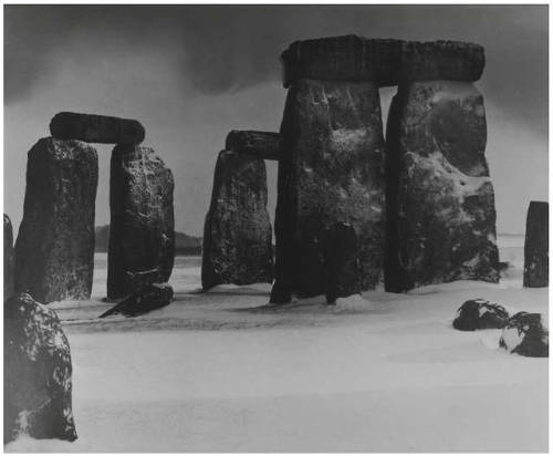 jimlovesart:Bill Brandt - Stonehenge, 1947. 