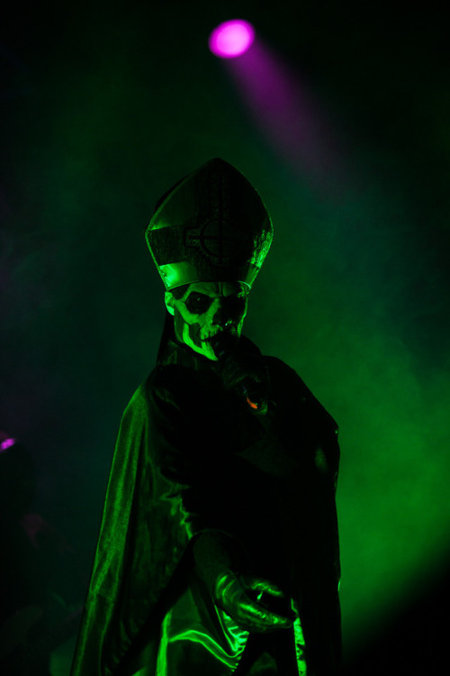 papa emeritus papa emeritus ii cardinal copia ghost the band ghost metal music doom heavy hard rock meliora opus eponymous popestar rats aesthetic grunge goth gothic satanic not really