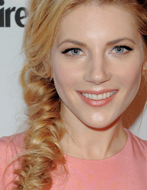 @katheryn winnick daily