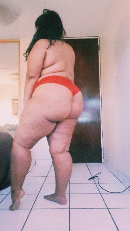 objection-idfc:cellulite, back rolls, oddly shaped ass, belly,...