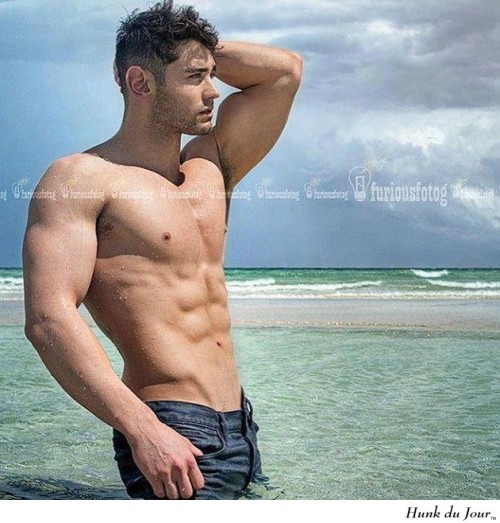 Your Hunk of the Day: Anthony Mainella http://hunk.dj/7534