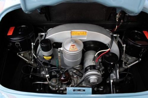 Porsche 356 B Roadster (1960)Fans of F1 invite you...