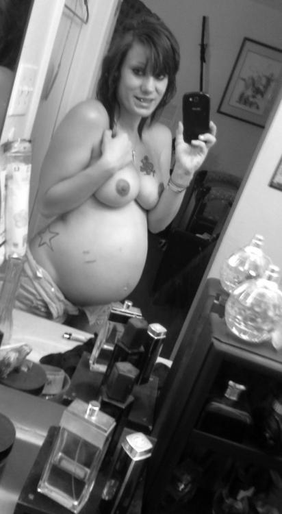 Sexy preggo