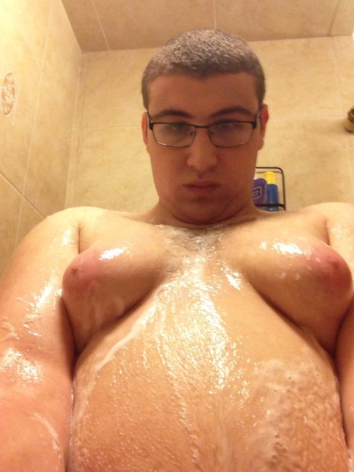 sluttychub14:In the shower