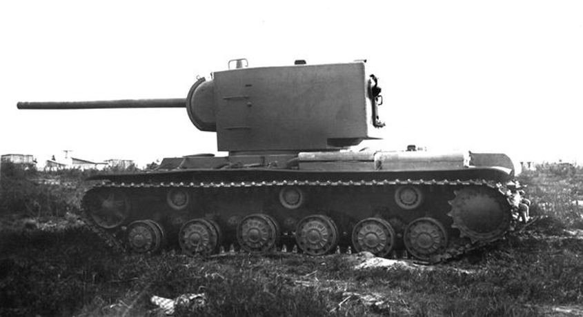 KV-2 armed with 107mm ZiS-6, May 1941 : r/TankPorn