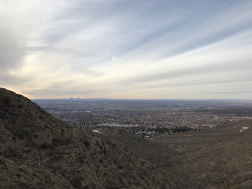 vaneglitterlover:El Paso, TXLove the view