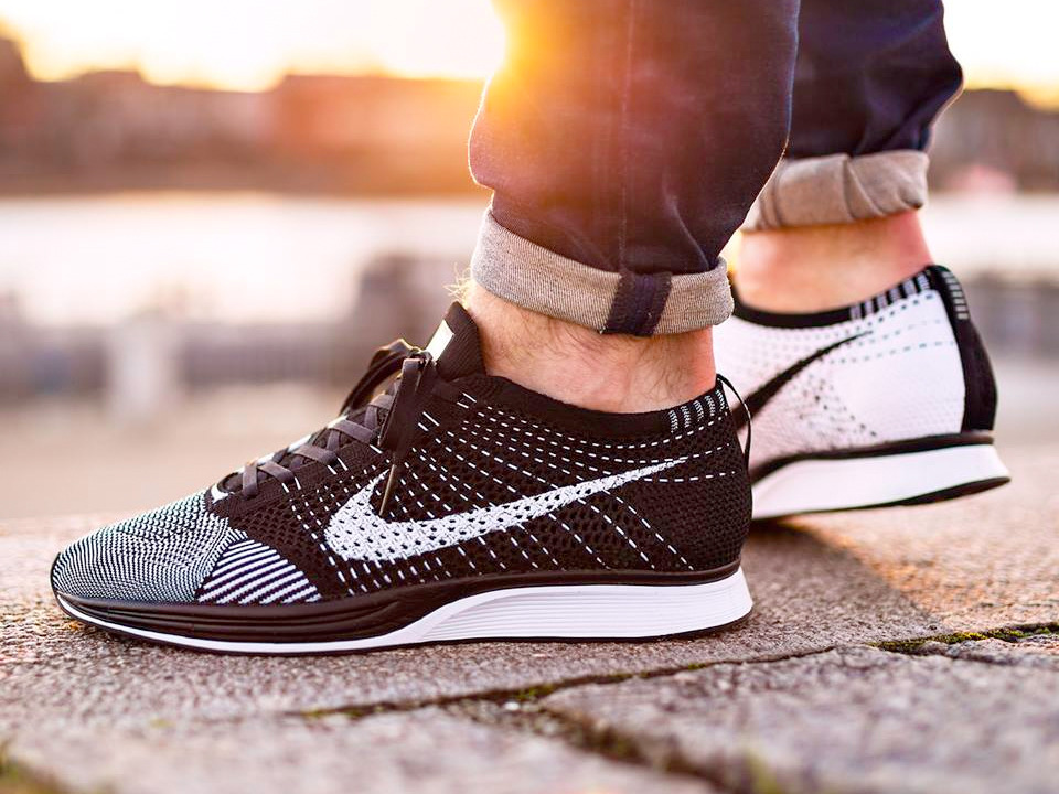 flyknit racer black and white