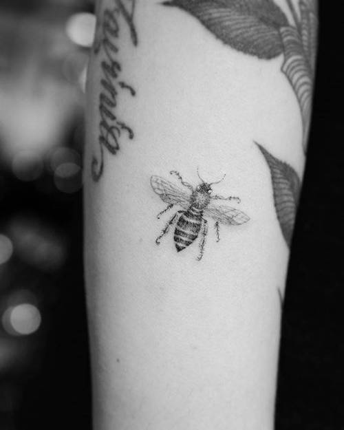 By Dr. Woo, done at Hideaway at Suite X, Los Angeles.... insect;small;single needle;micro;animal;tiny;bee;ifttt;little;forearm;drwoo