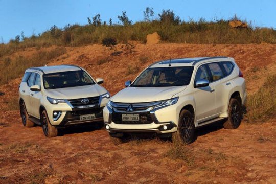 Mitsubishi Pajero Sport x Toyota SW4