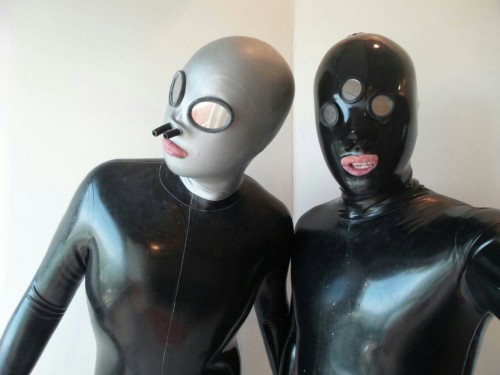 rubberforfun:Two & Three eyes !!!