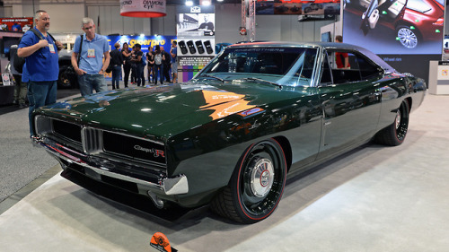 taylormademadman:Ring Brothers 1969 Dodge Charger Defector:...