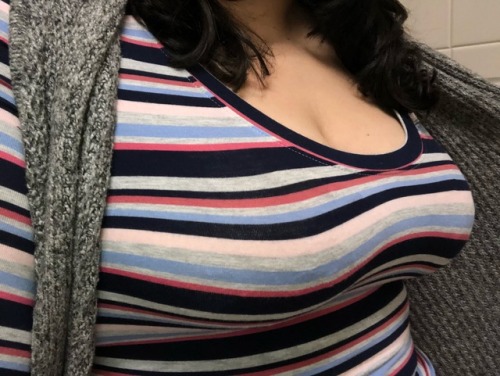 preggoalways:Boobs and stripes