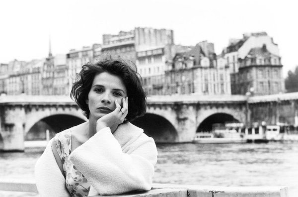 libertad — mybenia1 Juliette Binoche by Robert Doisneau