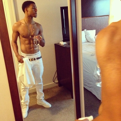 celebrixxxtiez:Diggy SimmonsSee more naked Celebrities at...