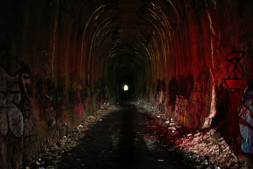 abandonedandurbex:Abandoned Train Tunnel