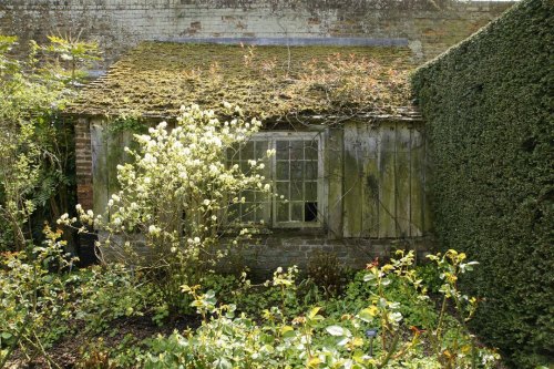 pagewoman:Old Building, Sissinghurst Castle Garden, Kent,...