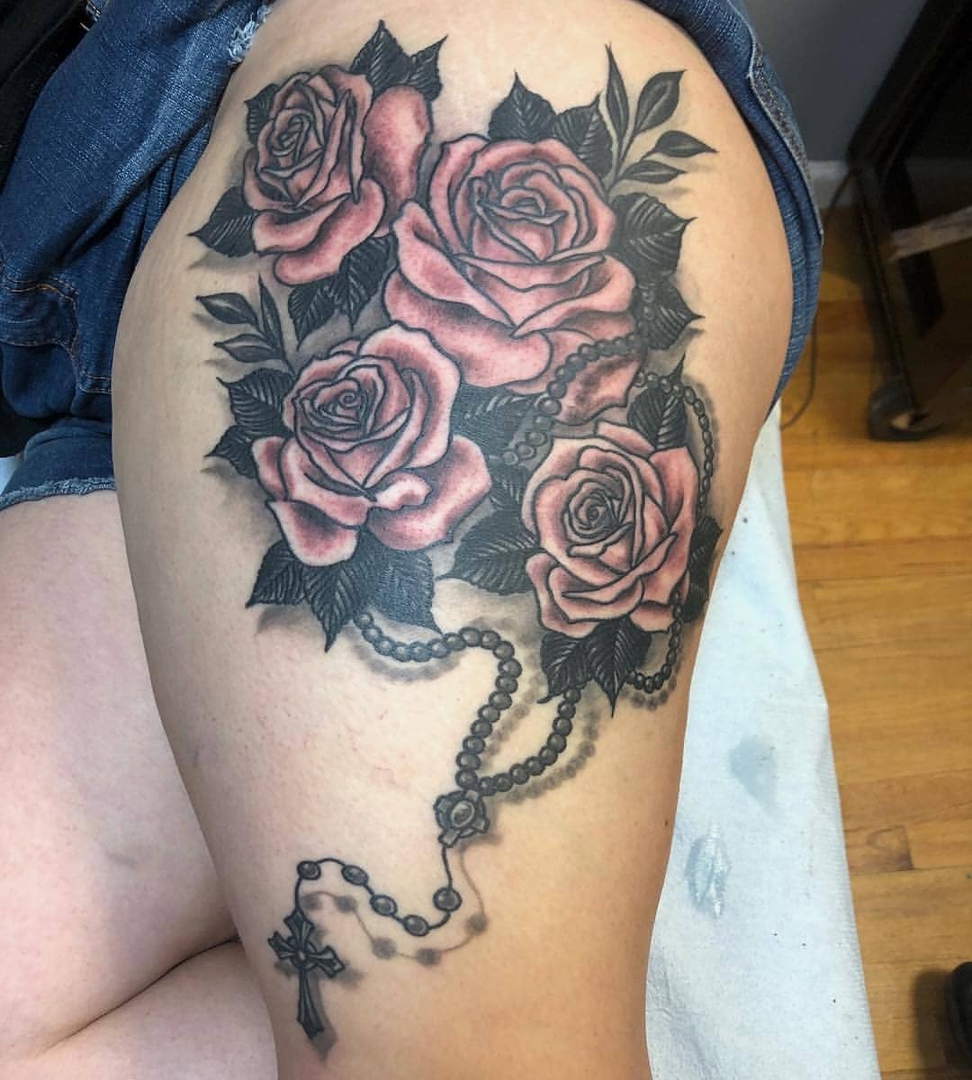 Rose And Rosary Beads Tattoo Designs Elegant Arts Tattoo