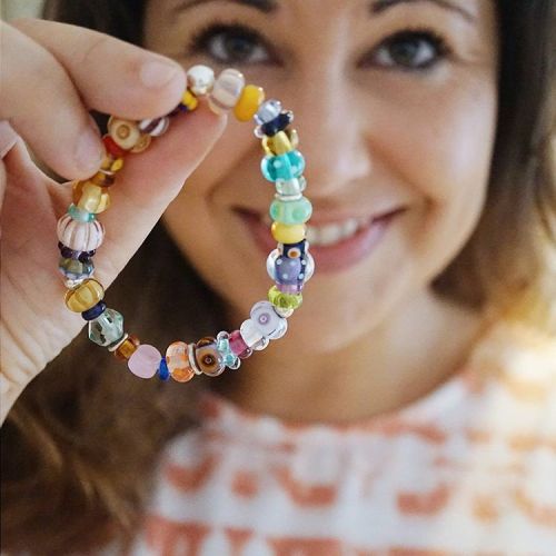 glassblowing schmuckliebe selfie whattowear glassart handblownglass madeinleipzig lampworkbeads etsyfinds blownglass psimadethis handblown muranoglass donnerstag etsy etsyseller farbenfroh beads etsyshop lampwork bracelet jewelrygram melaniemoertel soschönistglas etsygram colormehappy
