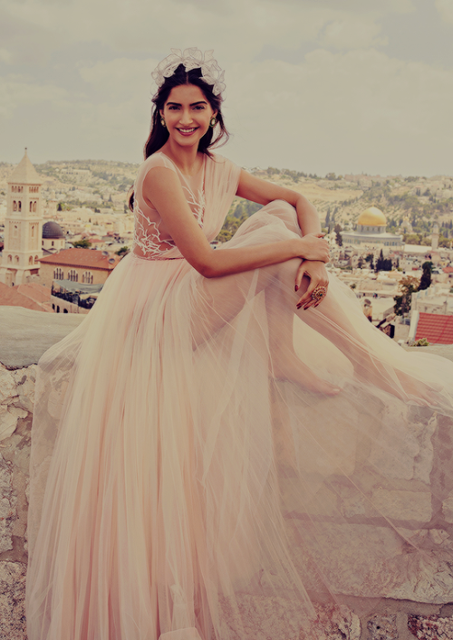 aashiqaanah:Sonam Kapoor for Harper’s Baazar Bride June...