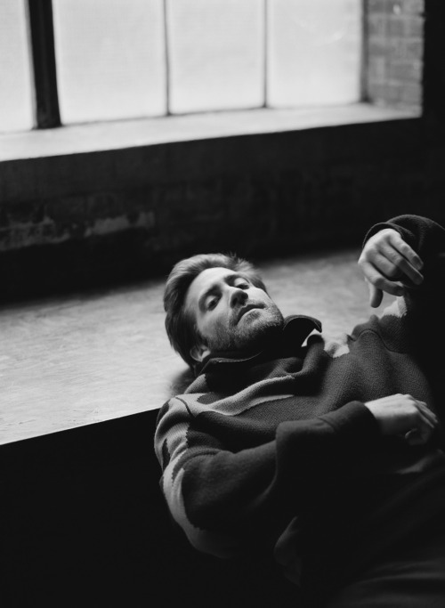 edenliaothewomb:Jake Gyllennhaal, photographed by Shayne...