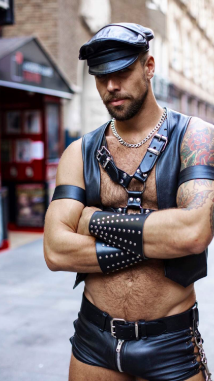 @LeatherScruff