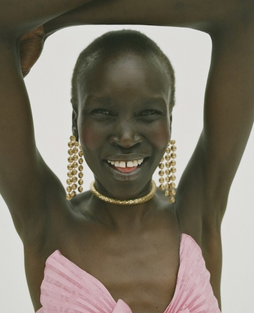 distantvoices:Ada Yeung, Alek Wek, Maria Borges and Paloma...