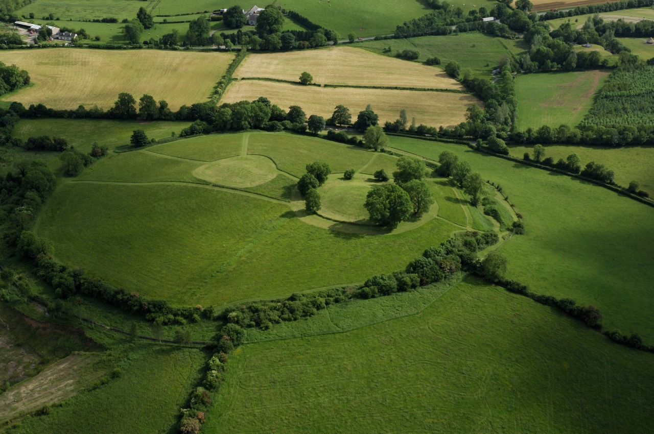 ancient-to-medieval-and-slightly-later-history-navan-fort-county