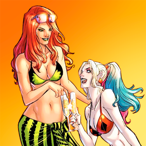 ambxrheard:Harley and Ivy in Harley Quinn #34