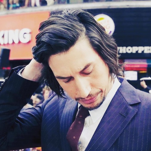 virgin-reylo:Adam Driver’s hair appreciationJust something...