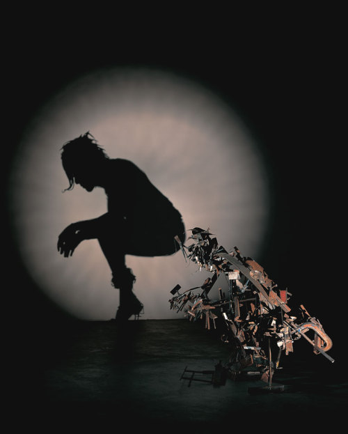 artmonia:Incredible Shadow Art Created From Junk by Tim Noble...