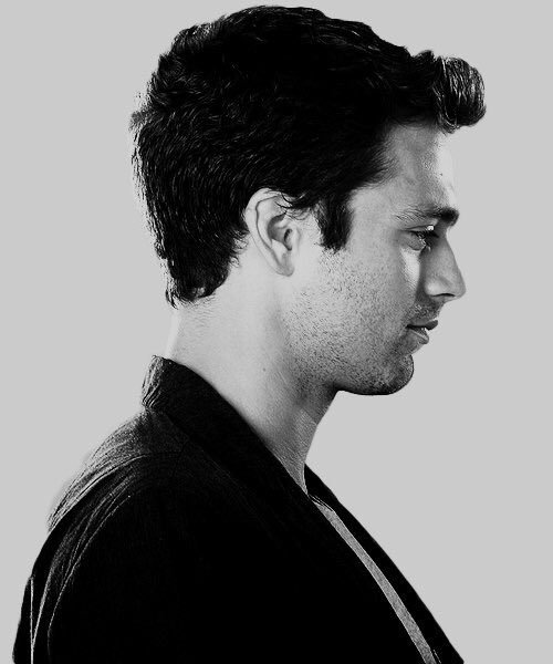 lorelei-buckster:Mr. Stan; side profile