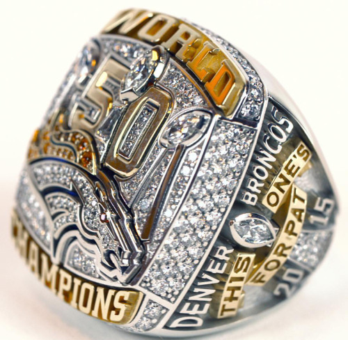 dailydenverbroncos:194 diamonds, 5.05 carats.Bling bling.