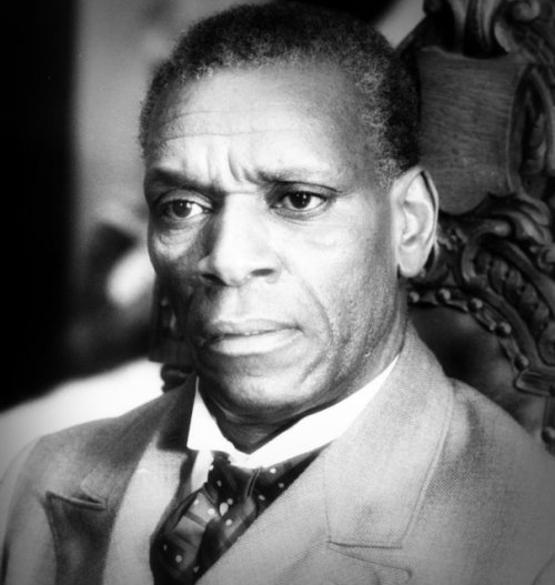 Moses Gunn Moses Gunn