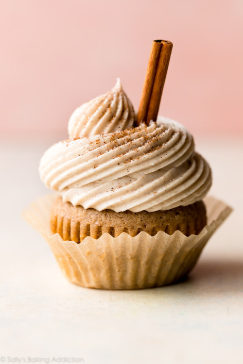 vTasty- Visually Tasty Food Blog Chai Latte Cupcakes via Tumblr