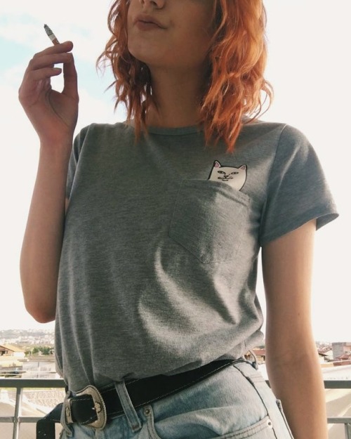 red hair red orange hair orange ginger hair ginger redhead vintage vintage outfit outfit cat cigarette smoke girl who smokes pale girl pale grunge grunge girl fashion me