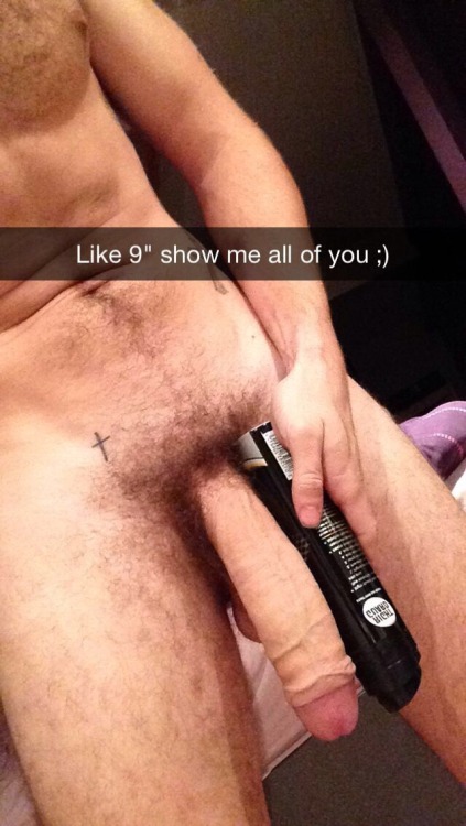 baitboysuk:Josh, 20, Manchester , huge 9" dick!!!