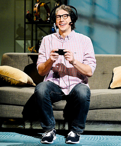 driverdaily:Adam Driver as William McTavish during “Fortnite...