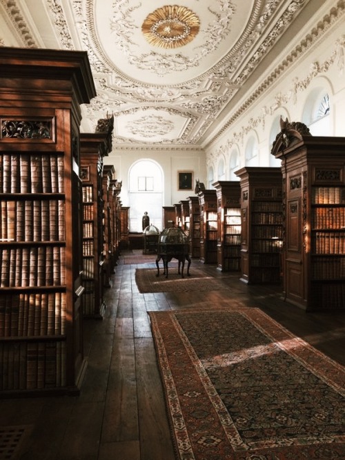 kuanios:Upper Library, The Queen’s College, Oxford.