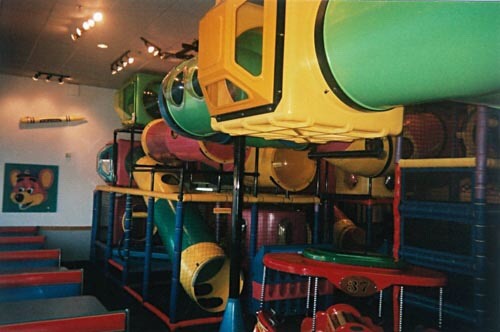 chuck e cheese& 039;s chuck e cheese kidcore playland playplace skytubes arcade early 2000s nostalgia my post phase 3 cec aes