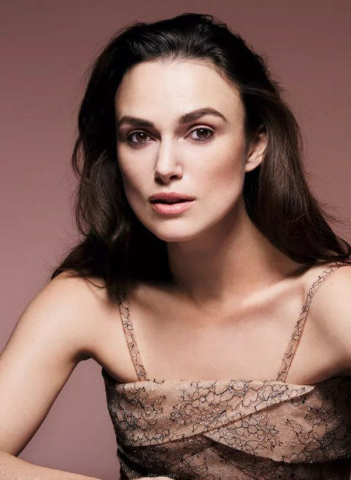 vivalcli:Keira Knightley photographed by Liz Collins for Chanel...