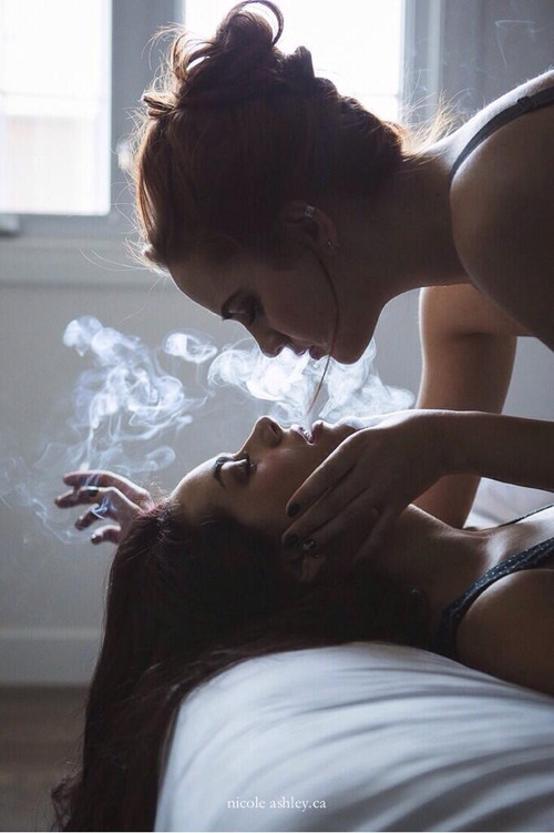 500px x 751px - SEX. WEED. LESBIAN