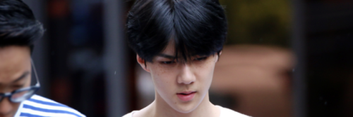 tinyxing:like/reblog if u save headers: ohsehunicons 2, mine...