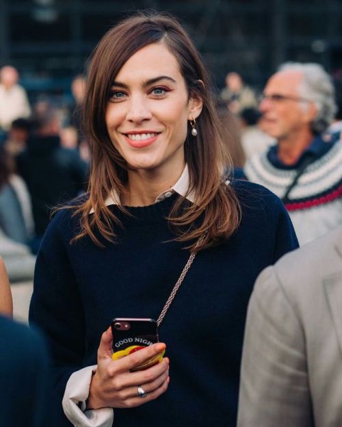 itschungxalexa:Alexa Chung after Valentino show during Paris...