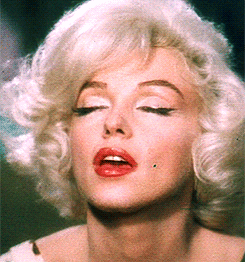 dialnfornoir: "" Marilyn en el medio asume que Something's Got to Give (1962) "â€