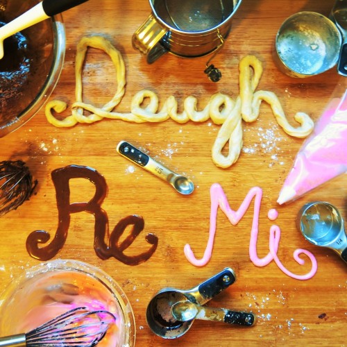 gothhabiba:Dough Re Mi is a playful, 5-track kitschen folk...